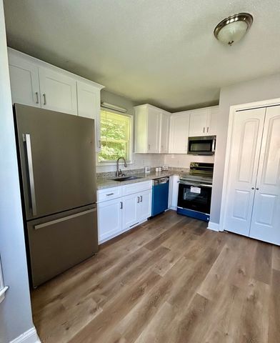 432 Sideline Dr, Oak Grove, KY 42262