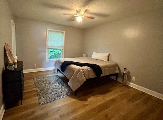 432 Sideline Dr, Oak Grove, KY 42262