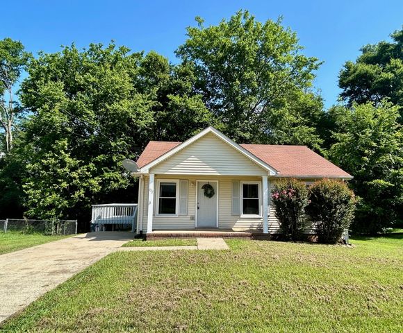 432 Sideline Dr, Oak Grove, KY 42262