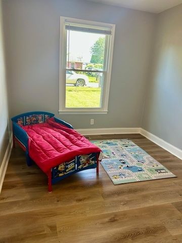 432 Sideline Dr, Oak Grove, KY 42262