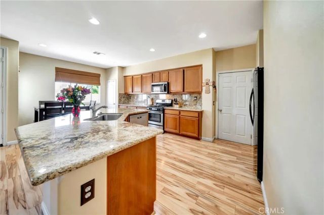 1791 Hideaway Place, Palmdale, CA 93551