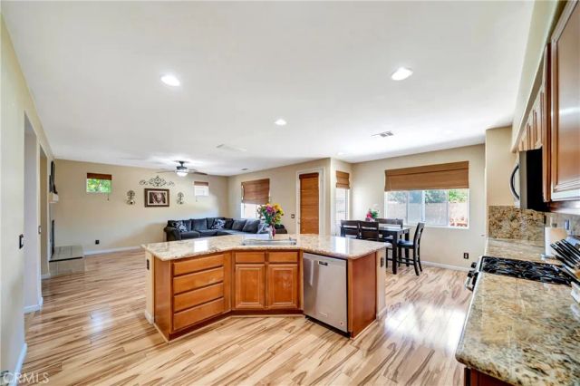 1791 Hideaway Place, Palmdale, CA 93551
