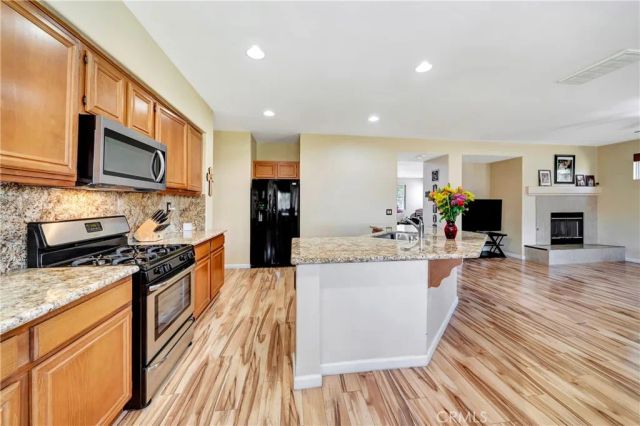 1791 Hideaway Place, Palmdale, CA 93551