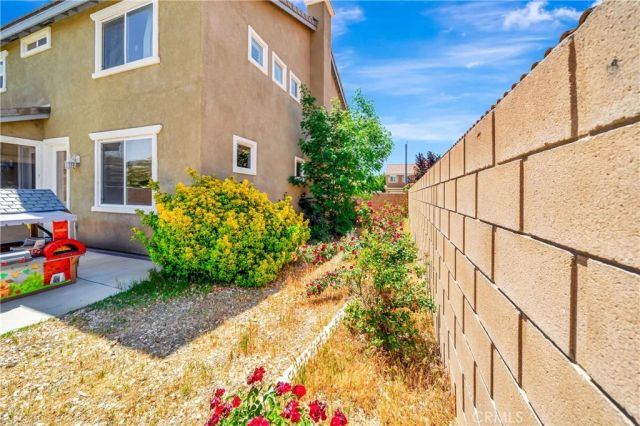 1791 Hideaway Place, Palmdale, CA 93551