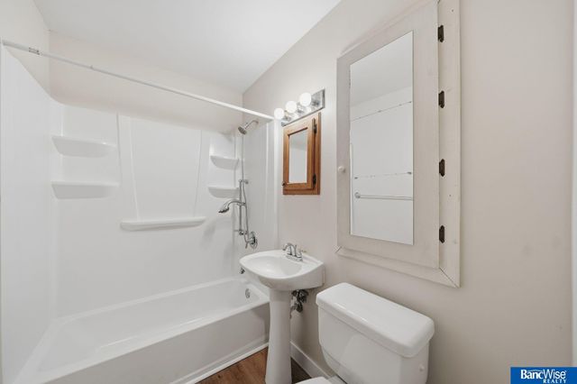 1411 N 53rd Street, Lincoln, NE 68504