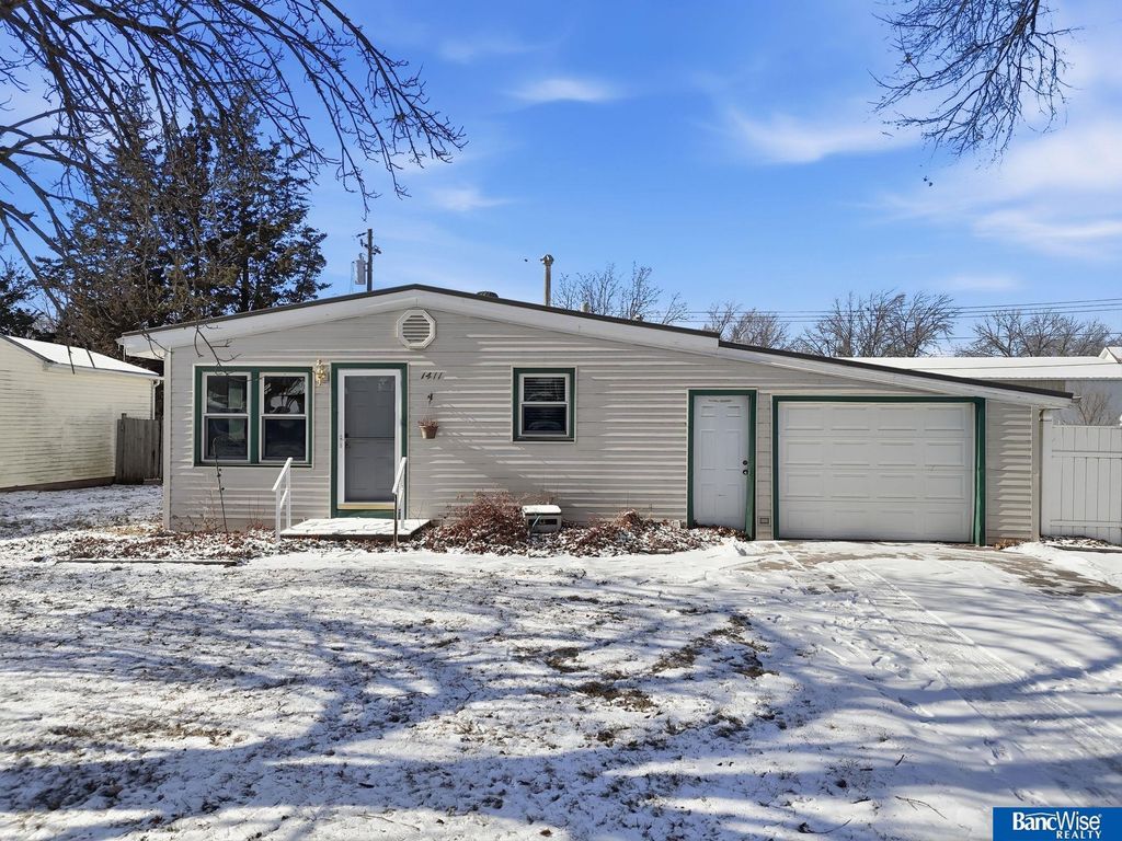 1411 N 53rd Street, Lincoln, NE 68504