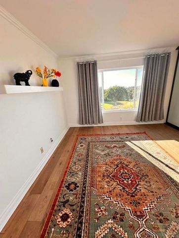 911 Caminito Madrigal E, Carlsbad, CA 92011