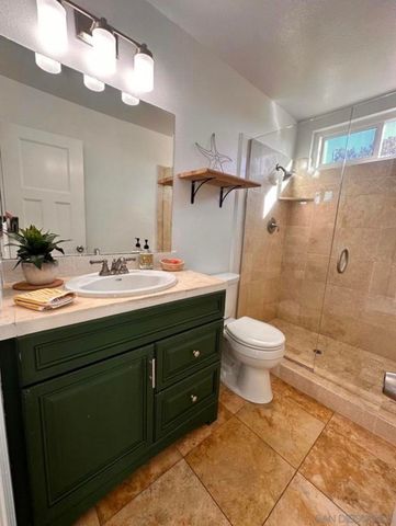 911 Caminito Madrigal E, Carlsbad, CA 92011