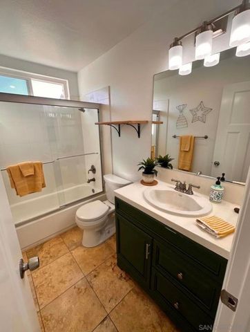 911 Caminito Madrigal E, Carlsbad, CA 92011