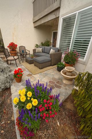 911 Caminito Madrigal E, Carlsbad, CA 92011