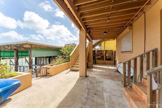 1118 Pompano Avenue, Port Isabel, TX 78578