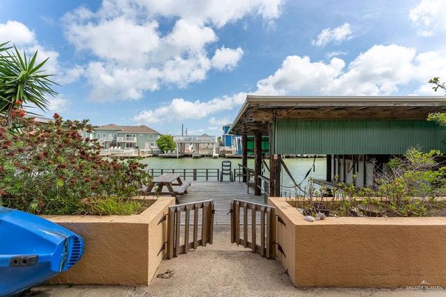 1118 Pompano Avenue, Port Isabel, TX 78578