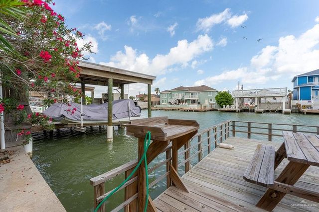 1118 Pompano Avenue, Port Isabel, TX 78578