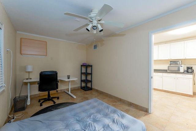 1118 Pompano Avenue, Port Isabel, TX 78578