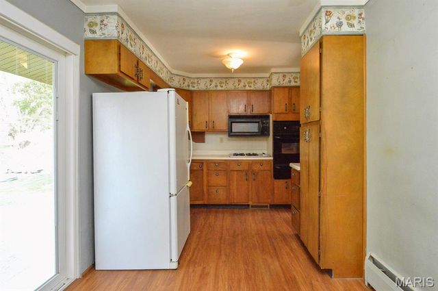 59 Lake Shore Drive, Troy, IL 62294