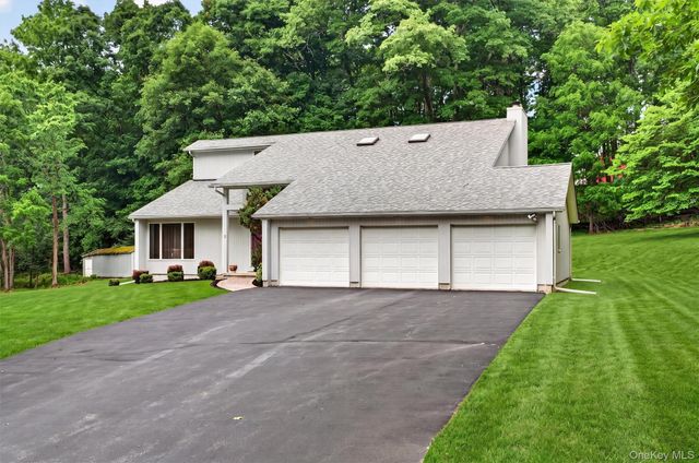 7 Indian Hill Road, Warwick, NY 10990