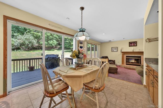 7 Indian Hill Road, Warwick, NY 10990