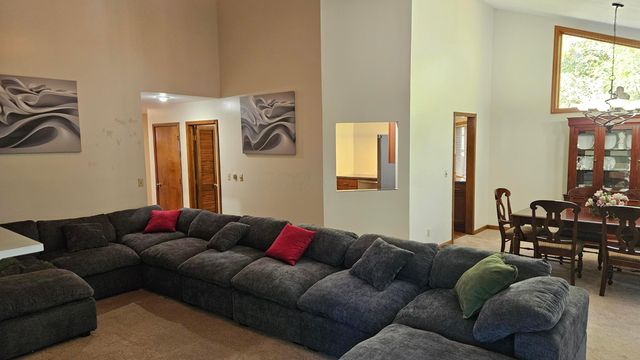 1616 Coppertree Road, 1615, Columbus, OH 43232