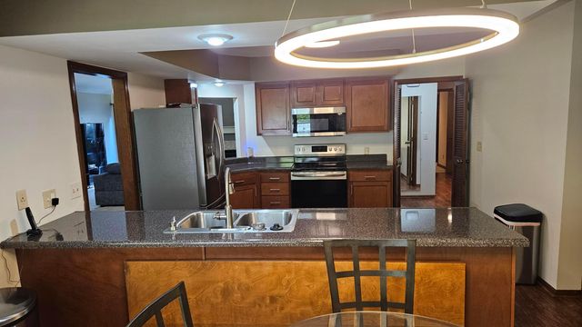 1616 Coppertree Road, 1615, Columbus, OH 43232