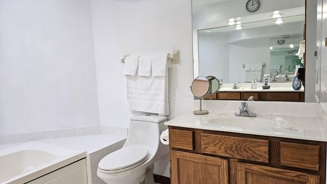 1616 Coppertree Road, 1615, Columbus, OH 43232