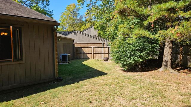1616 Coppertree Road, 1615, Columbus, OH 43232