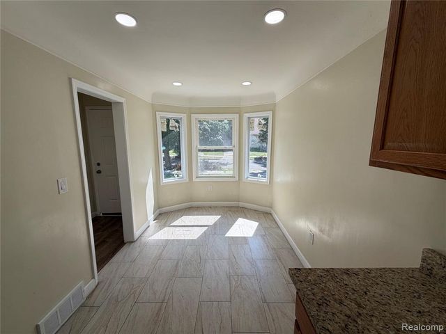 7459 Asbury Park, Detroit, MI 48228