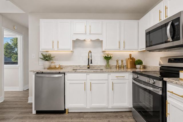 251 Mission Walk, Lawrenceville, GA 30046