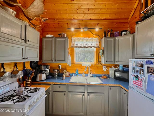 31795 Whiskey Gulch Street, Anchor Point, AK 99556