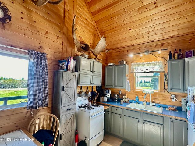 31795 Whiskey Gulch Street, Anchor Point, AK 99556