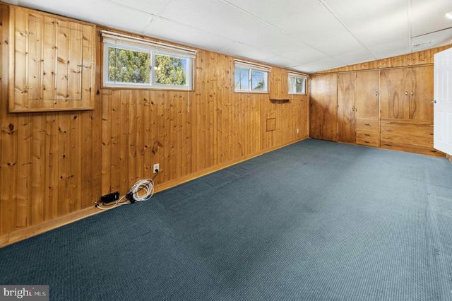 908 CIRCLE DR, Southampton, PA 18966