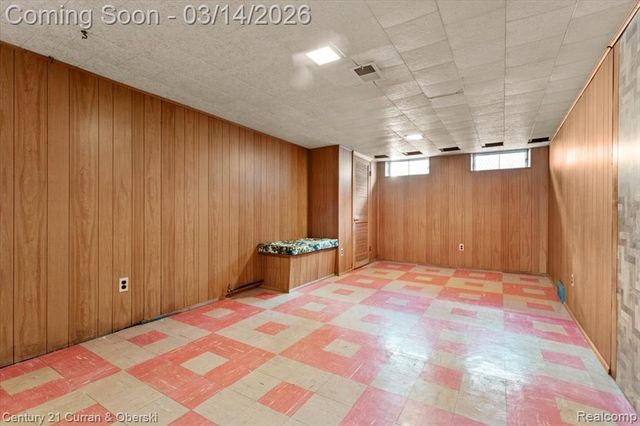 32624 Avondale Street, Westland, MI 48186