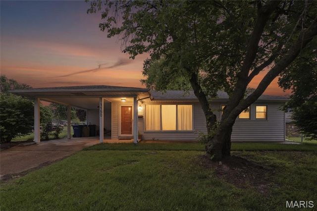 1150 Charbonnier Road, Florissant, MO 63031