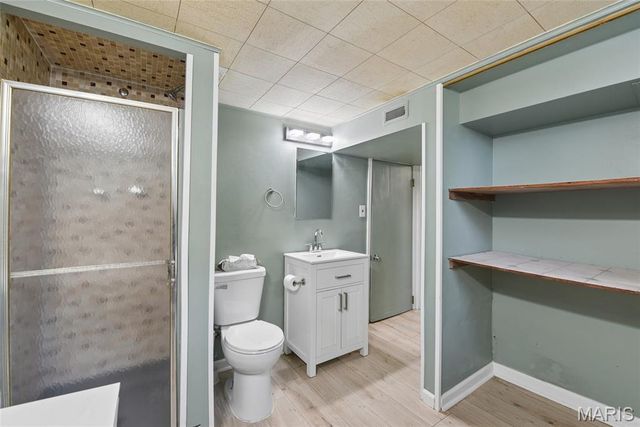 1150 Charbonnier Road, Florissant, MO 63031