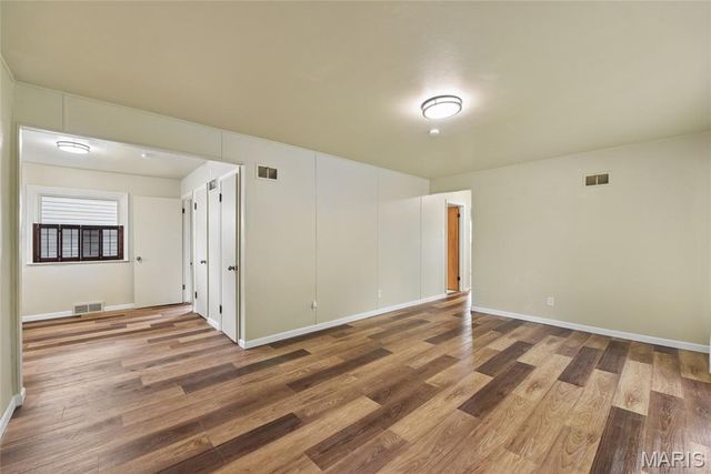 1150 Charbonnier Road, Florissant, MO 63031