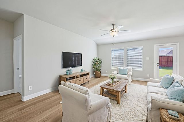 409 Midnight Oak Drive, Mckinney, TX 75069