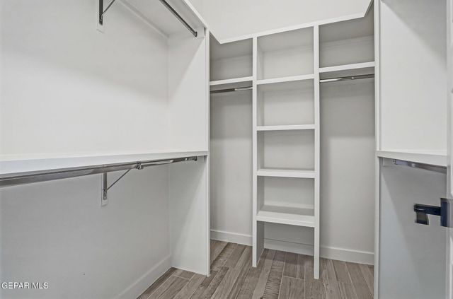 953 AQUEDUCT Avenue, El Paso, TX 79932