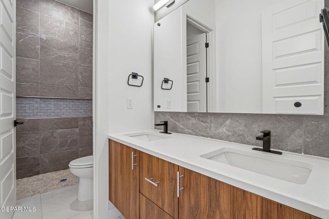 953 AQUEDUCT Avenue, El Paso, TX 79932