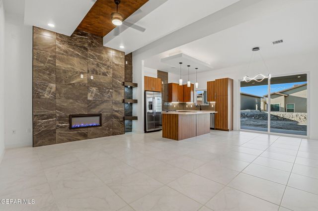 953 AQUEDUCT Avenue, El Paso, TX 79932