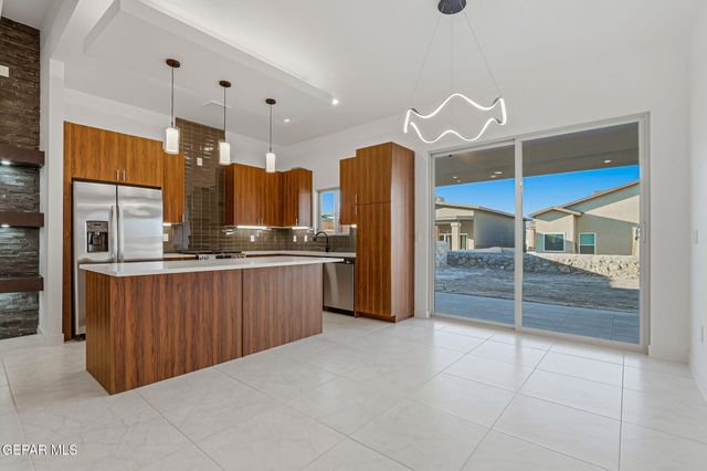 953 AQUEDUCT Avenue, El Paso, TX 79932