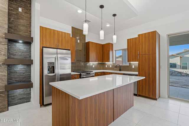 953 AQUEDUCT Avenue, El Paso, TX 79932