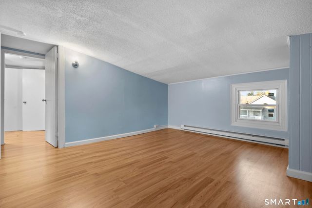 87 Amity Street 2S, Hartford, CT 06106