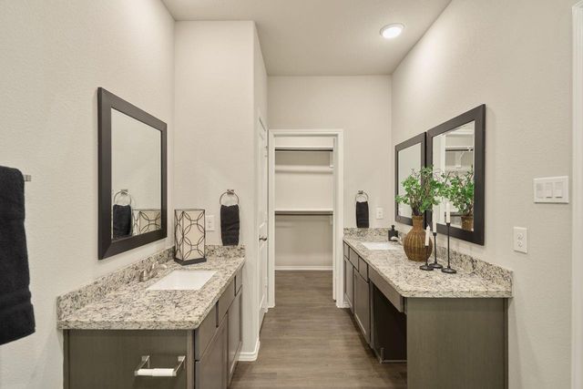 901 Chickasaw Drive, Conroe, TX 77316