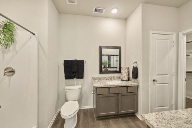 901 Chickasaw Drive, Conroe, TX 77316