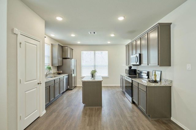 901 Chickasaw Drive, Conroe, TX 77316