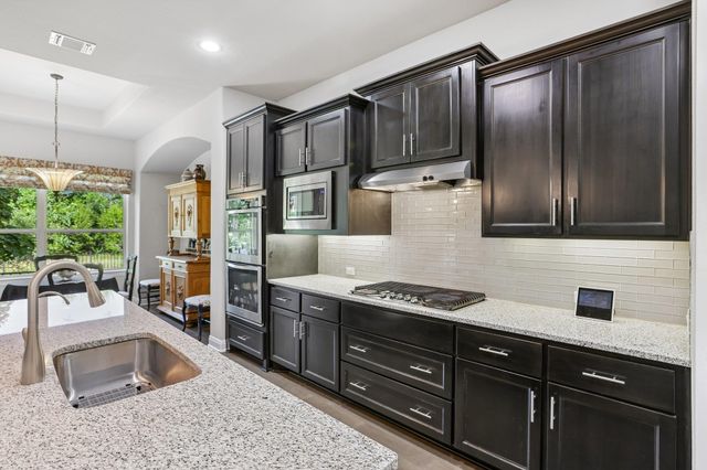 329 Mendocino LN, Austin, TX 78737