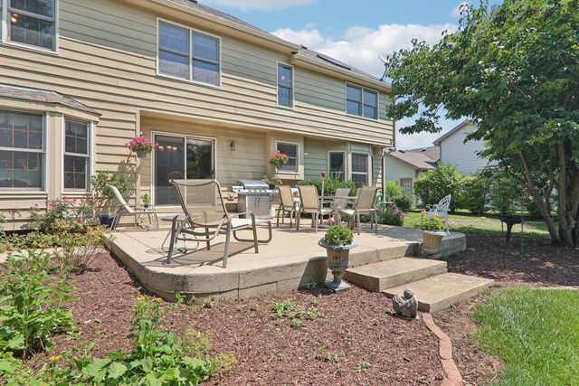 3581 Persimmon Drive, Algonquin, IL 60102