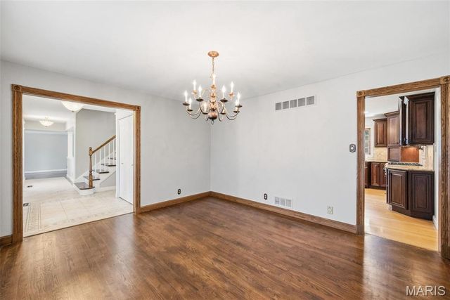 14196 Cross Trails Drive, Chesterfield, MO 63017