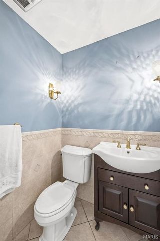 14196 Cross Trails Drive, Chesterfield, MO 63017