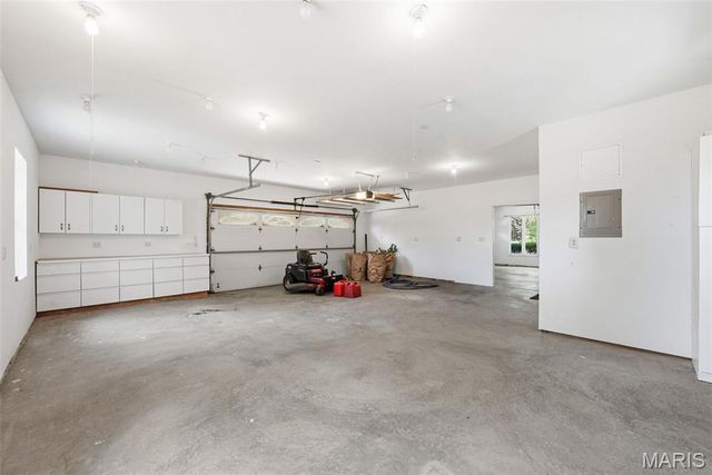 14196 Cross Trails Drive, Chesterfield, MO 63017