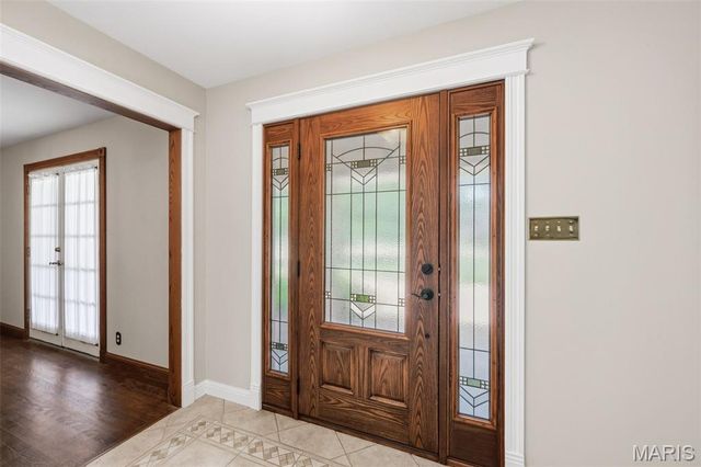 14196 Cross Trails Drive, Chesterfield, MO 63017